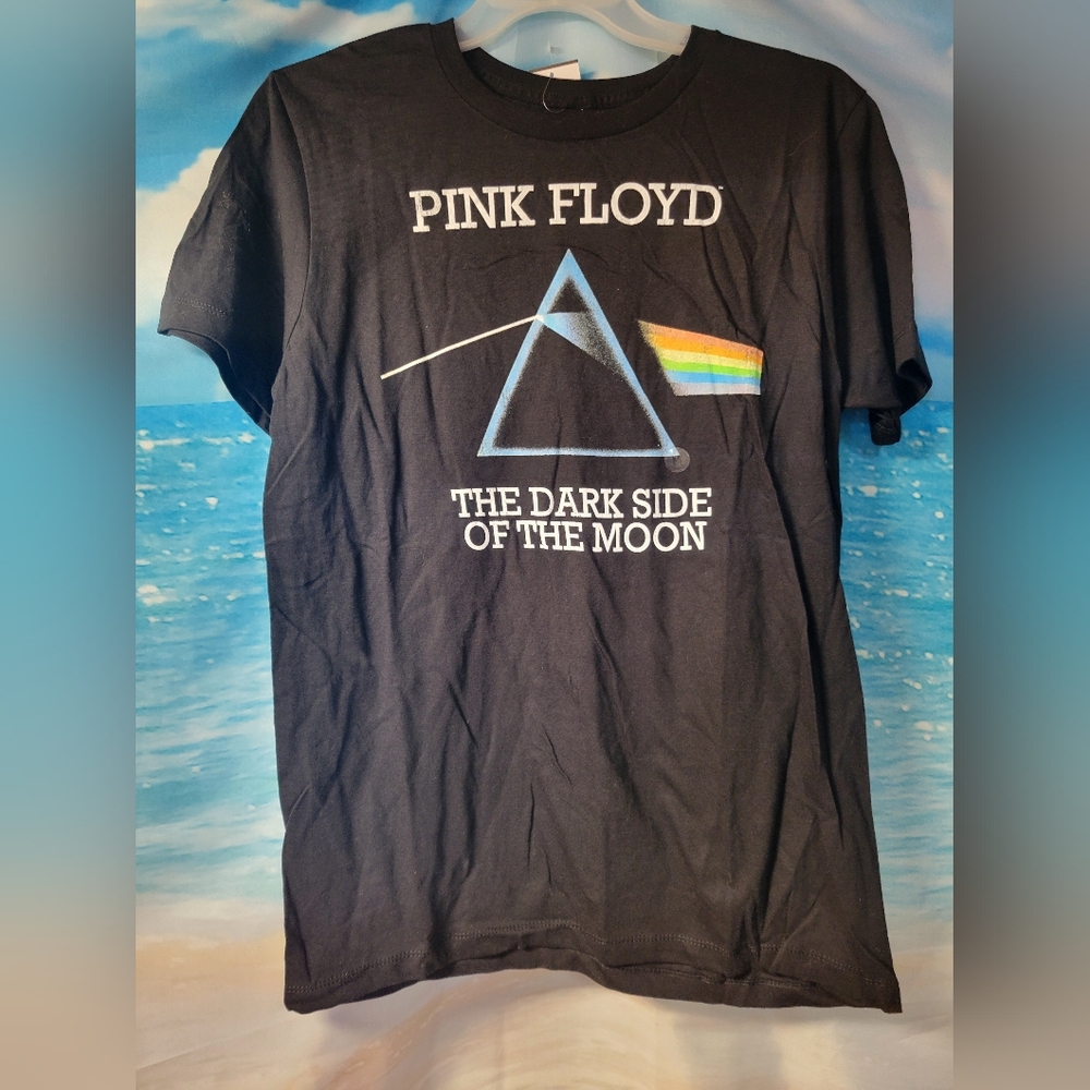 Pink Floyd NWT The Dark Side Of The Moon Tshirt Size Medium Unisex